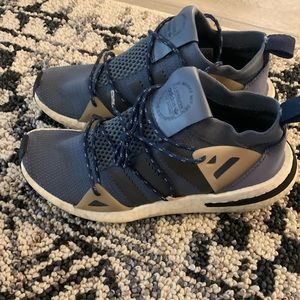 Adidas Original Arkyn Sneakers in Blue